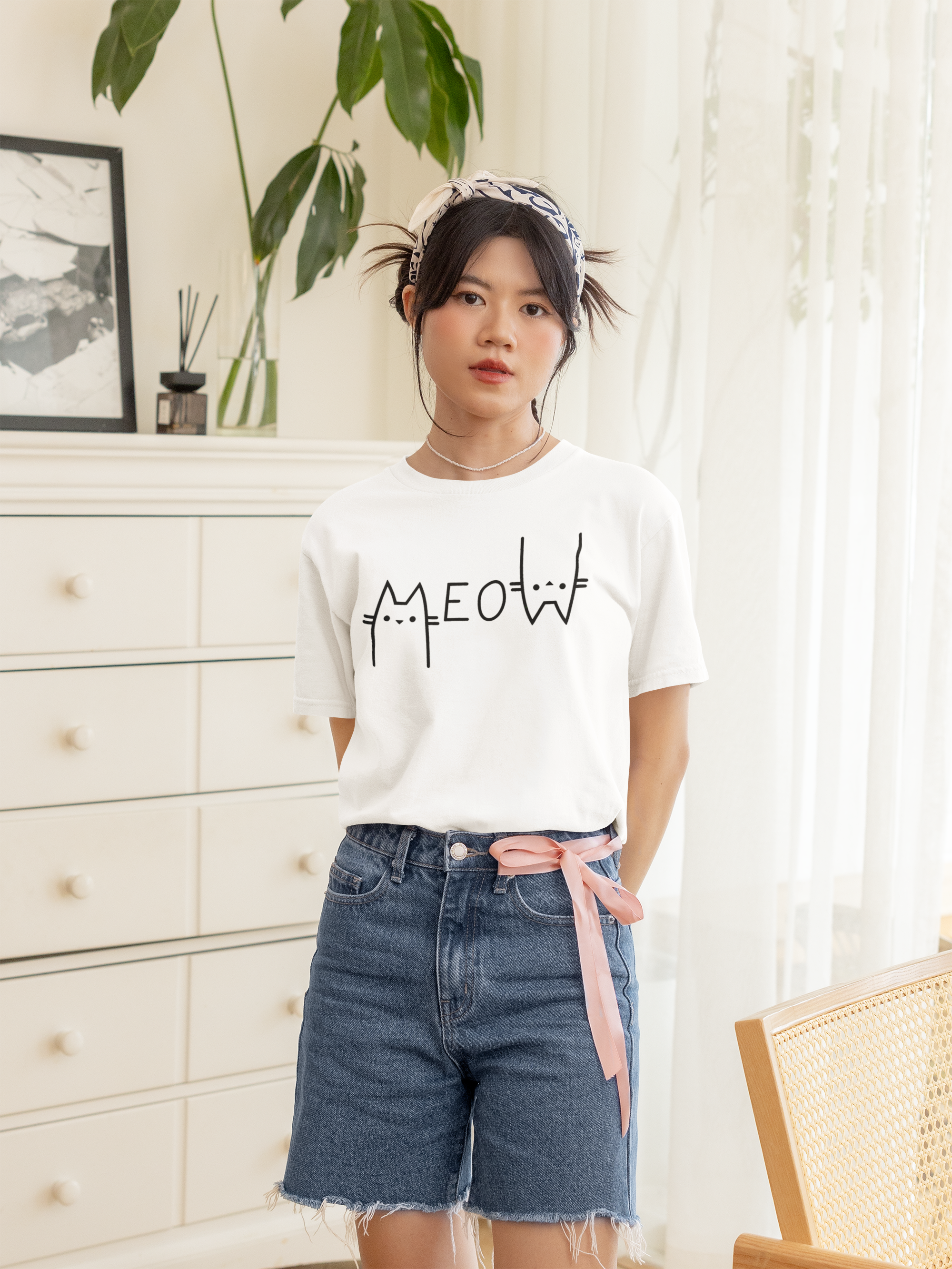 Meow Cat Line Print - Unisex T-Shirt