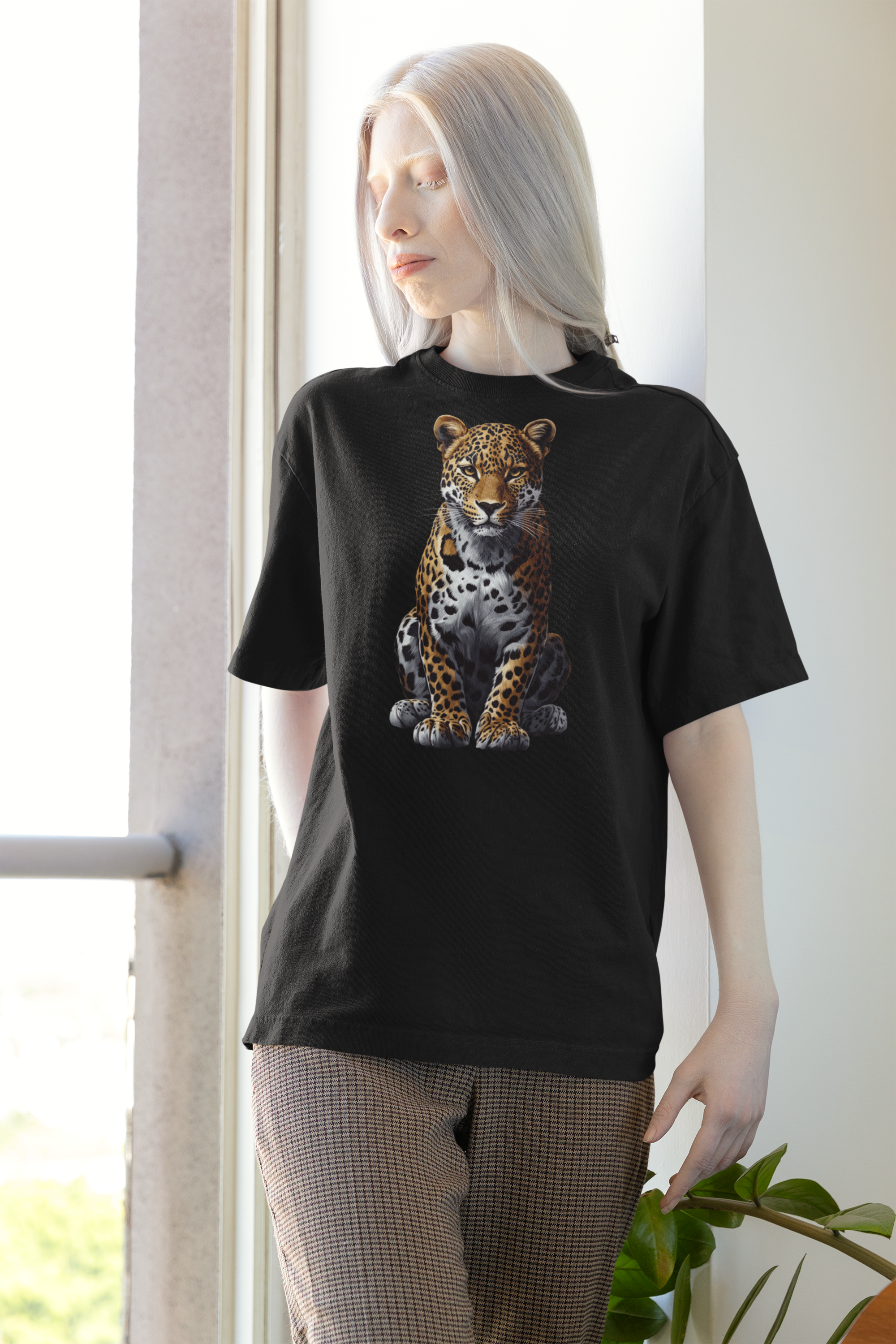 Majestic Leopard - Unisex T-Shirt