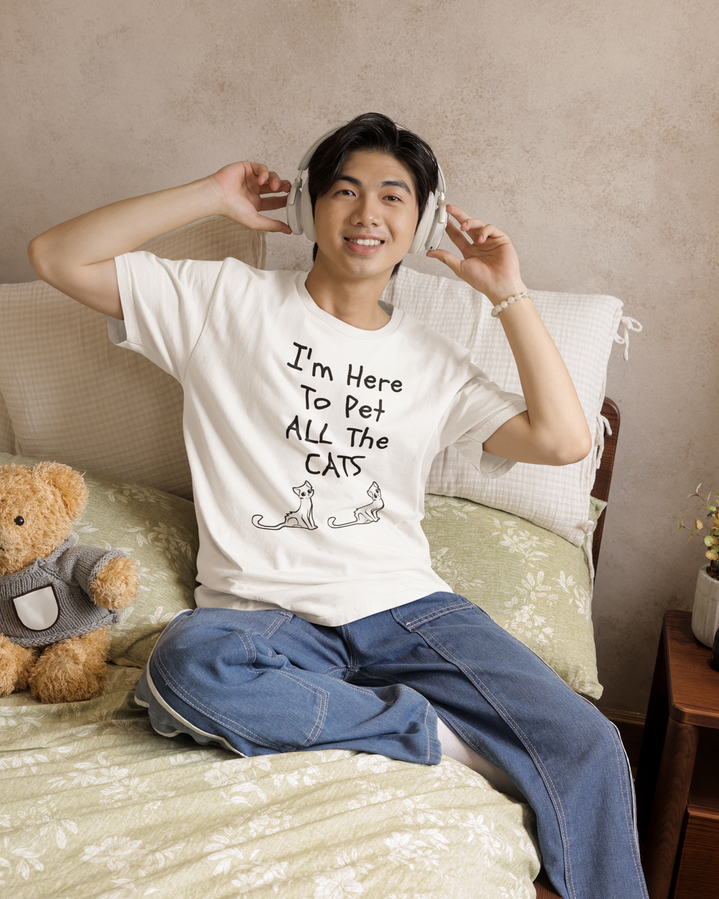 I Am Here To Pet All The Cats - Unisex T-Shirt