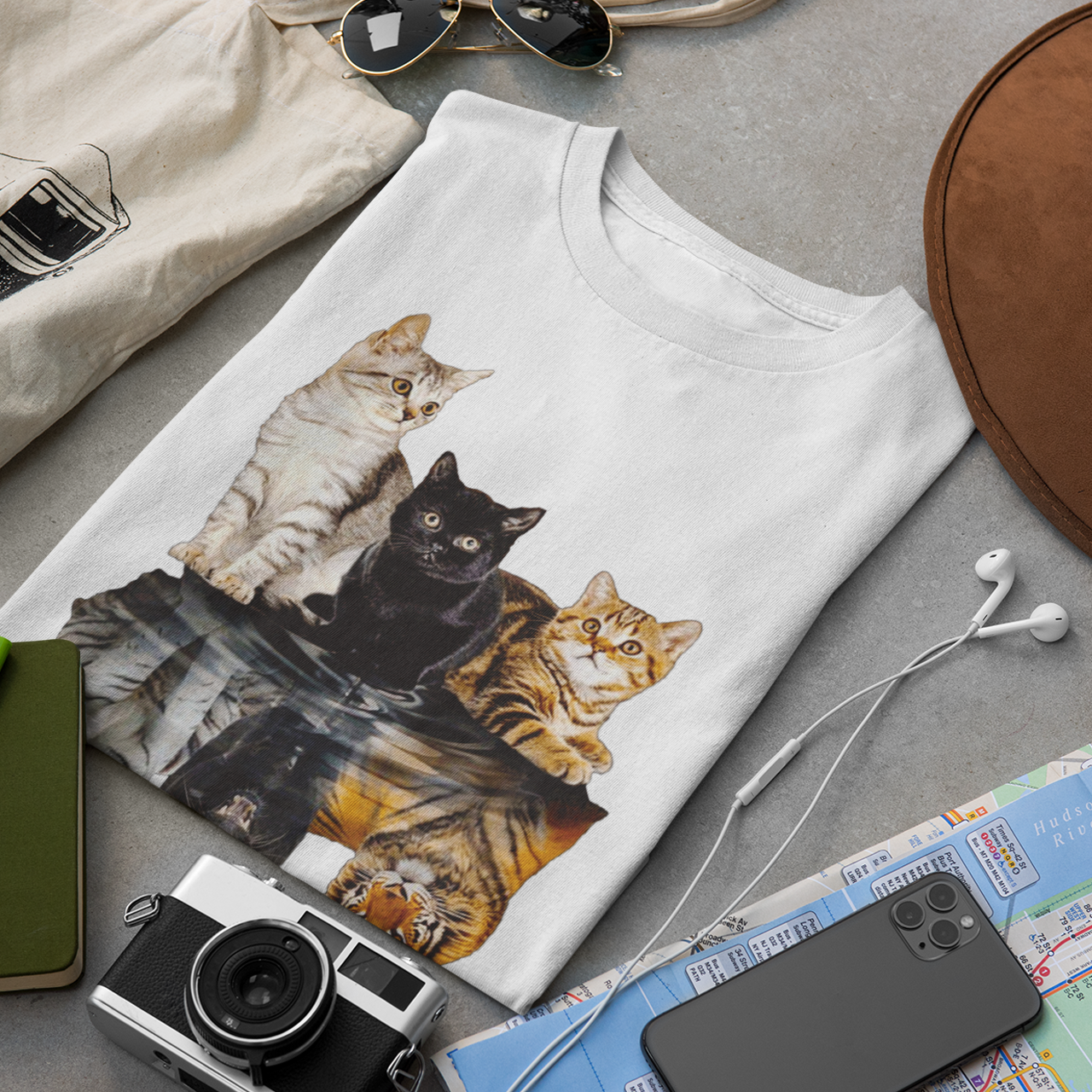 Underwater Cats Shadow - Unisex T-Shirt