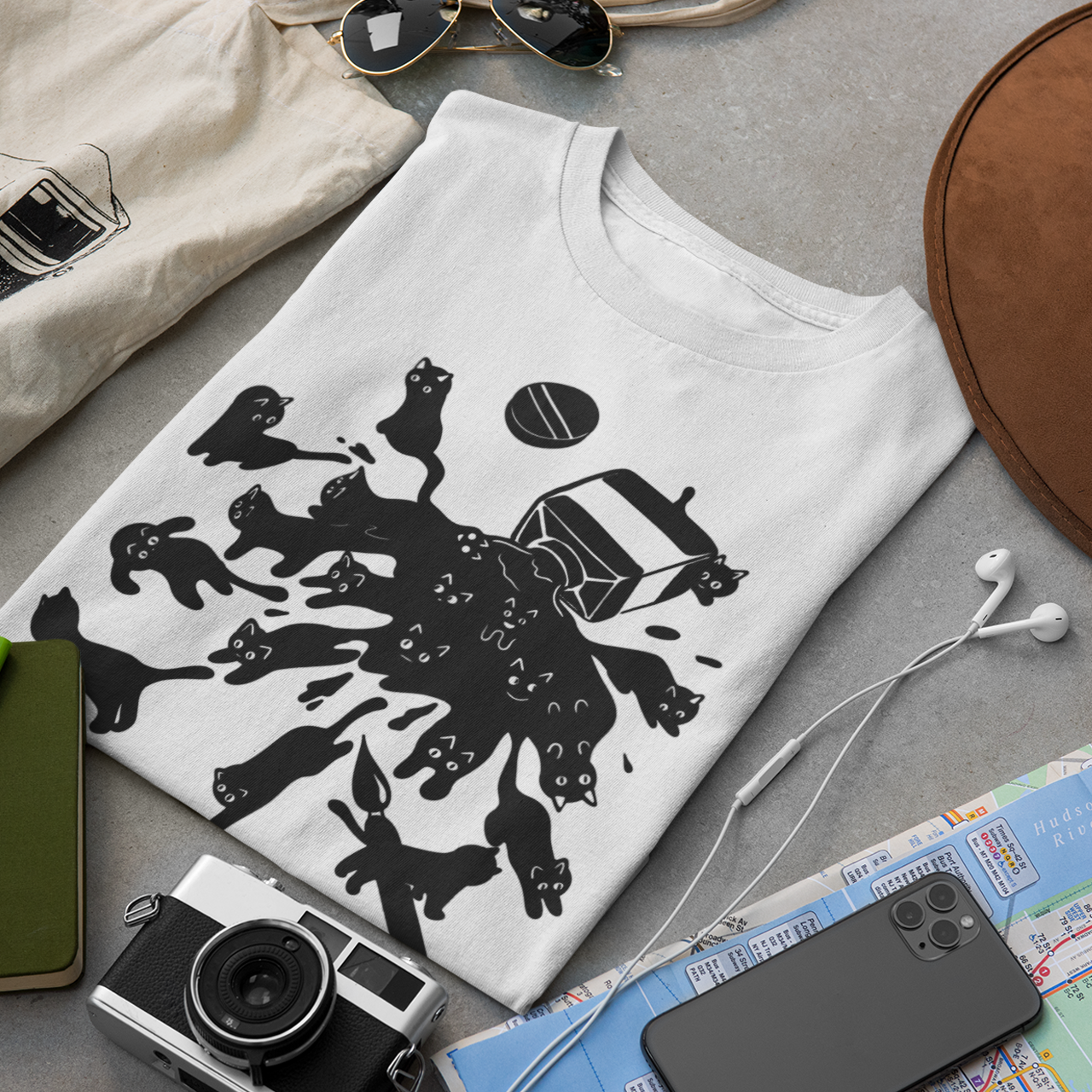 Black Ink Cats Relaxing Fun Print - Unisex T-Shirt